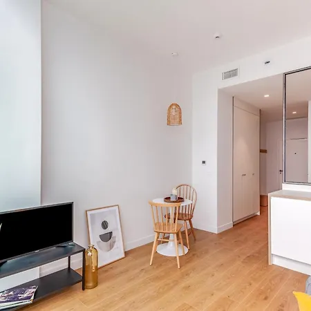 The Babel Community - Bastille Aparthotel Grenoble