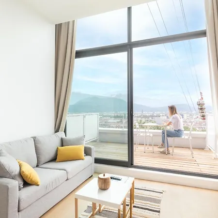 The Babel Community - Bastille Aparthotel Grenoble