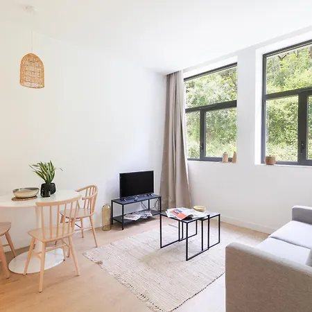 The Babel Community - Bastille Aparthotel Grenoble