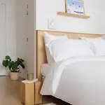 The Babel Community - Bastille Lejlighedshotel
