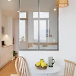 The Babel Community - Bastille Lejlighedshotel 3*