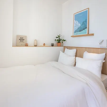 The Babel Community - Bastille Lejlighedshotel